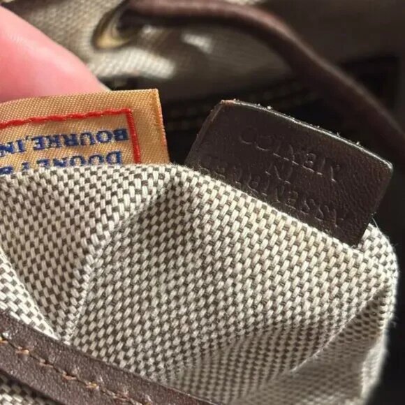 Dooney & Bourke Gorgeous Monogram Crossbody/Shoulder Bag with Strap FREE Shippin - Picture 3 of 6